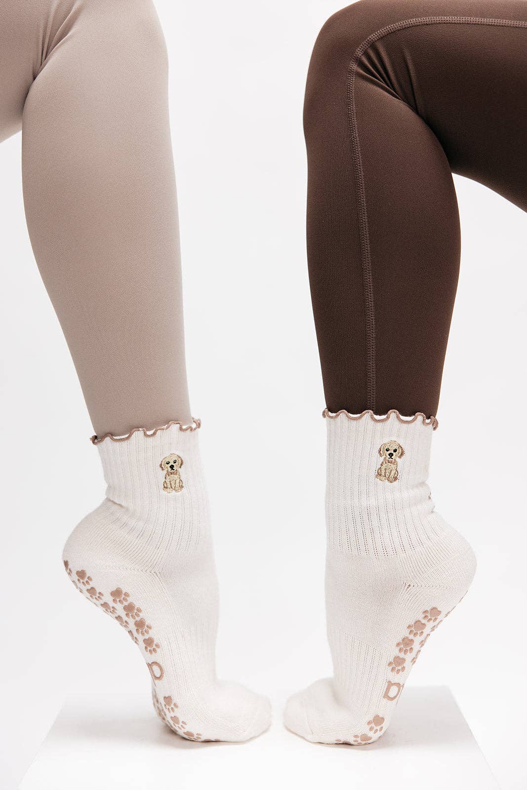 Golden Retriever Ruffle Pilates Socks Brown Paw Shaped Grips