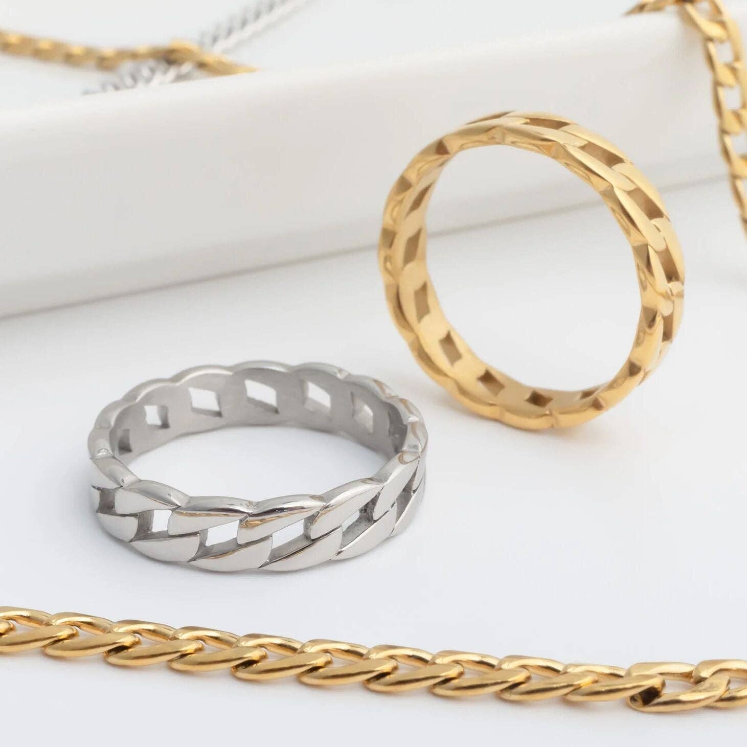 Chain Stacking Ring